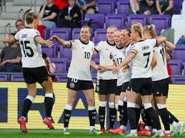 米体：泽林斯基本有望德比首发，但国家队赛后他出现身体问题